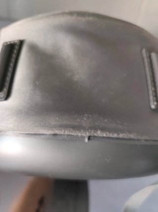 Mochila rígida de chica deDatabank plateada.