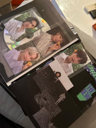 Álbum K-Pop NOEASY