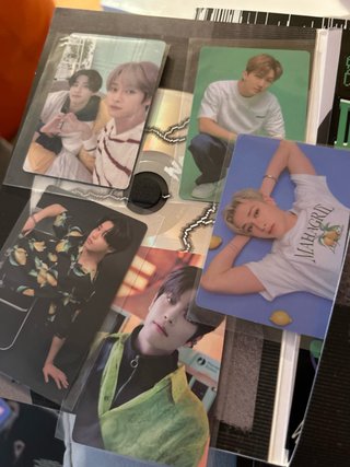 Álbum K-Pop NOEASY