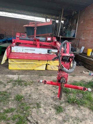 Segadora Pottinger catnova 310con cinta agrupadora