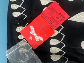 Pantalón Almatrichi negro ( solo inpost)
