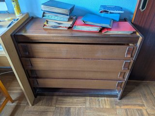 Armario de madera de 4 puertas