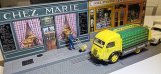 Lote 2 Maquetas completas dioramas París años 50