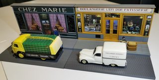 Lote 2 Maquetas completas dioramas París años 50