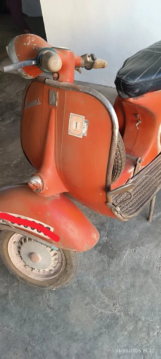 Vespa 150 S Scooter Antigua Naranja