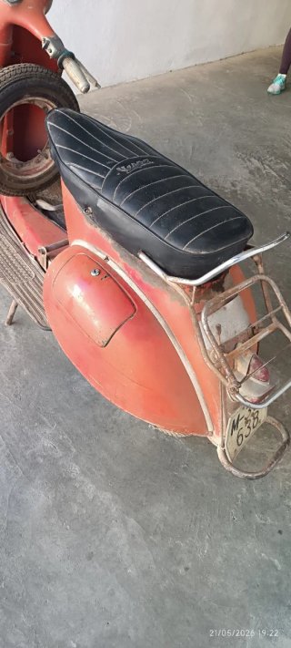Vespa 150 S Scooter Antigua Naranja
