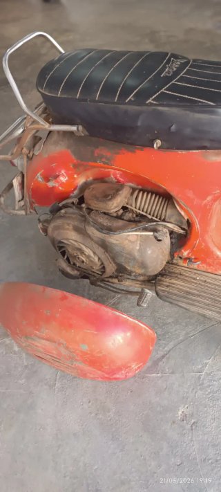 Vespa 150 S Scooter Antigua Naranja