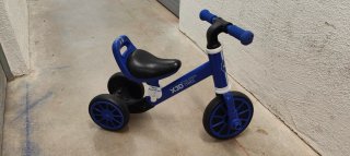Triciclo infantil azul y negro