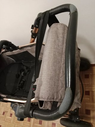 Carrello bambino + seggiolino auto + ovetto con pezzi di ricambio