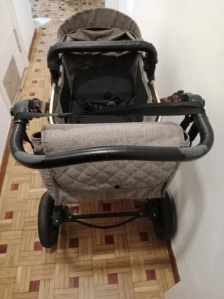 Carrello bambino + seggiolino auto + ovetto con pezzi di ricambio