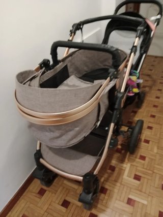 Carrello bambino + seggiolino auto + ovetto con pezzi di ricambio