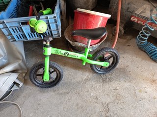 Bicicleta infantil verde Chicco Rocket