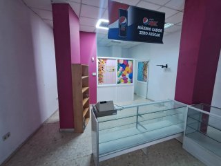 SE ALQUILA LOCAL COMERCIAL