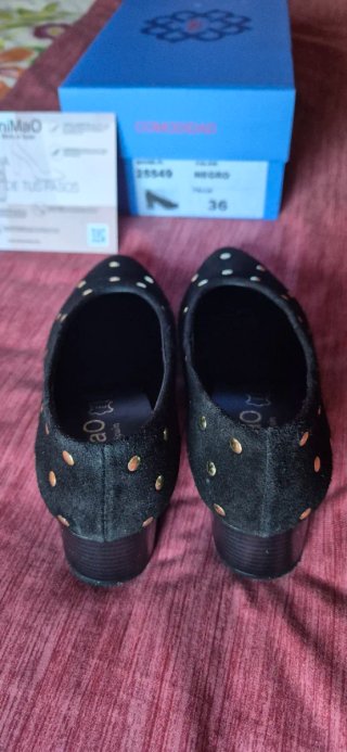 Zapatos miMaO Negros Talla 36 Tachuelas