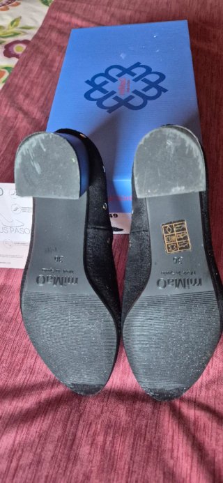 Zapatos miMaO Negros Talla 36 Tachuelas