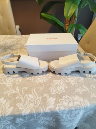Sandalias de piel S. Oliver, talla 38, 25cm.
