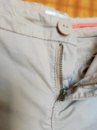 Pantalón verano beige Promod talla 44 poliamida