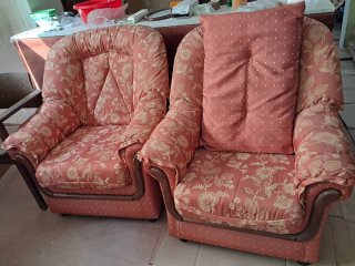 Dos sillones florales