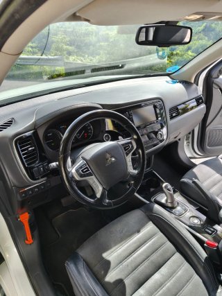 Mitsubishi Outlander 2016