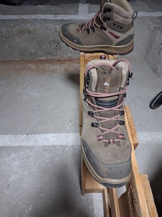 Botas de montaña Quechua mujer
