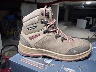 Botas de montaña Quechua mujer