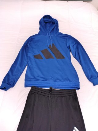 Conjunto Adidas Hoodie y Pantalón Negro Azul