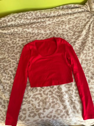 Top rojo manga larga
