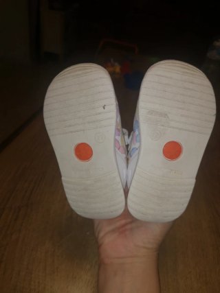 Sandalias niña Biomecanics corazones