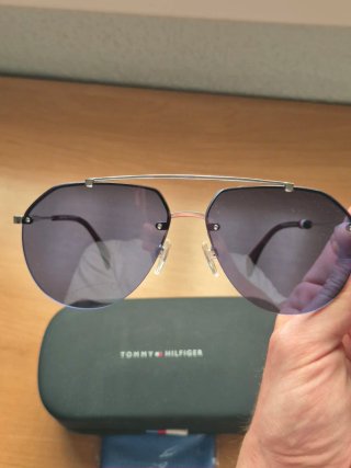 Gafas de Sol Aviador Tommy Hilfiger Negras/Plata