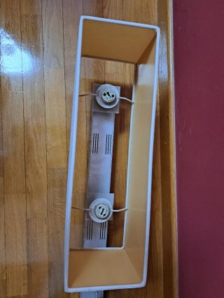 Lámpara de salón beige y plata