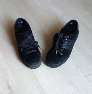 Zapatillas negras con plataforma