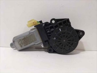 MOTOR ELEVALUNAS DELANTERO IZQUIERDO 824502E000 8