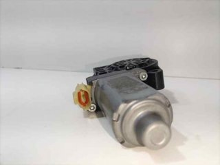 MOTOR ELEVALUNAS DELANTERO IZQUIERDO 824502E000 8