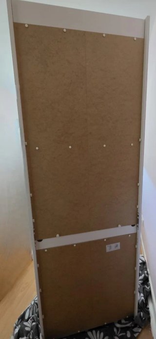Estantería alta blanca de madera