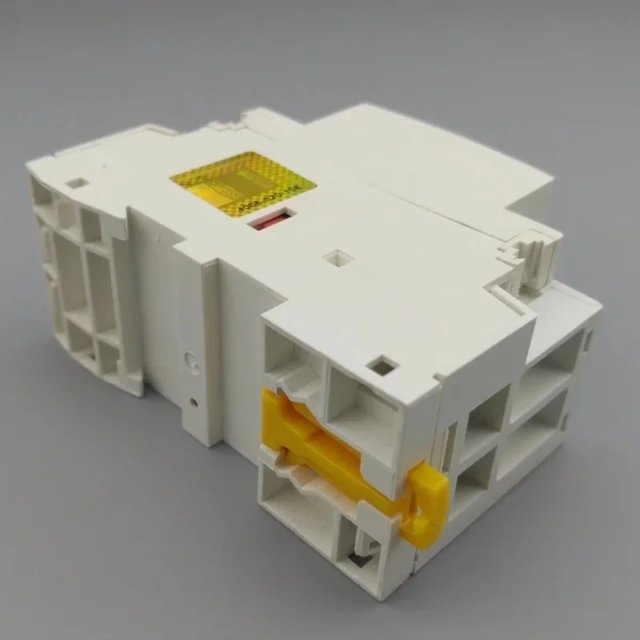 CONTACTOR 63A-230V-2P NUEVO.