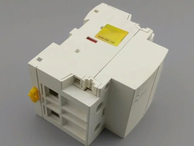 CONTACTOR 63A-230V-2P NUEVO.