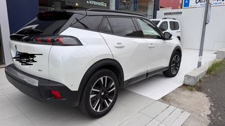 Peugeot e-2008 2022