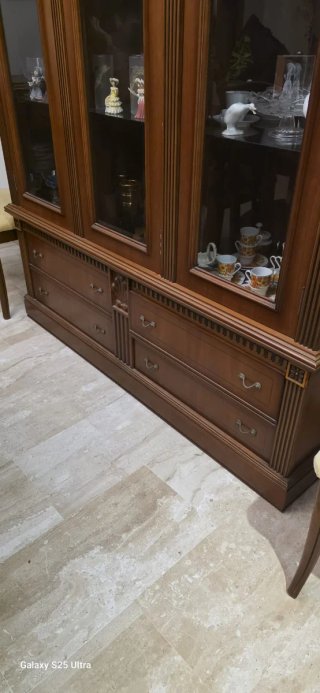 Vitrina Aparador Madera y Cristal