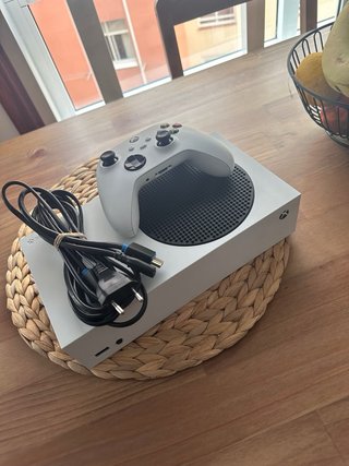 Vendo xbox series s en perfecto funcionamiento