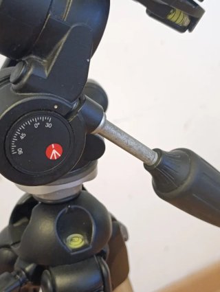 Trípode Manfrotto 055PRO y cabezal 808RC4