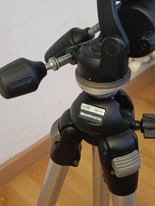 Trípode Manfrotto 055PRO y cabezal 808RC4