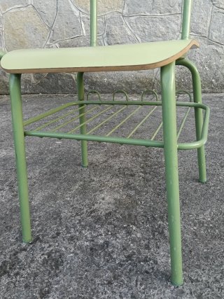 Silla pupitre escolar verde