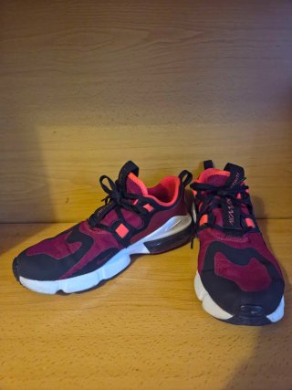 Nike Air Max Zapatillas Deportivas Negras y Rojas