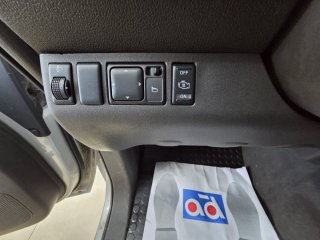 NISSAN PATHFINDER 4X4
