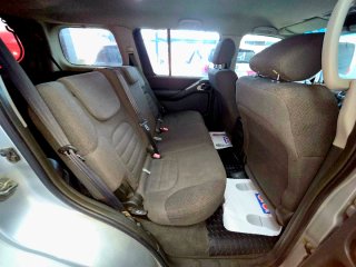 NISSAN PATHFINDER 4X4