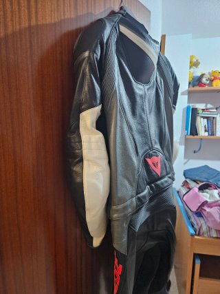 Mono Dainese Avro Talla 54