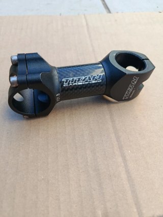 Potencia Titan Carbono 90mm 31.8mm 6°