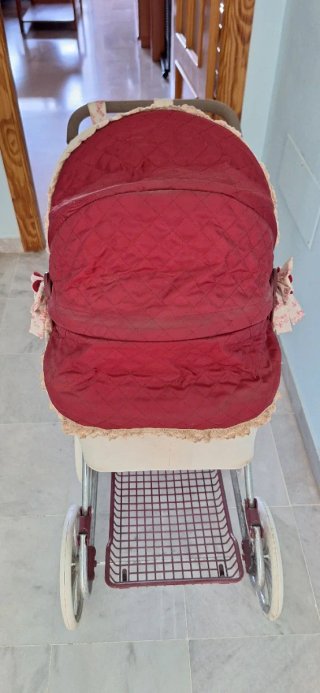 Carrito de juguete floral