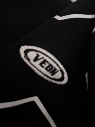 Sudadera veidoorn negra con Estrellas