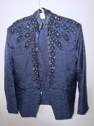 Traje de fiesta azul con pedrería